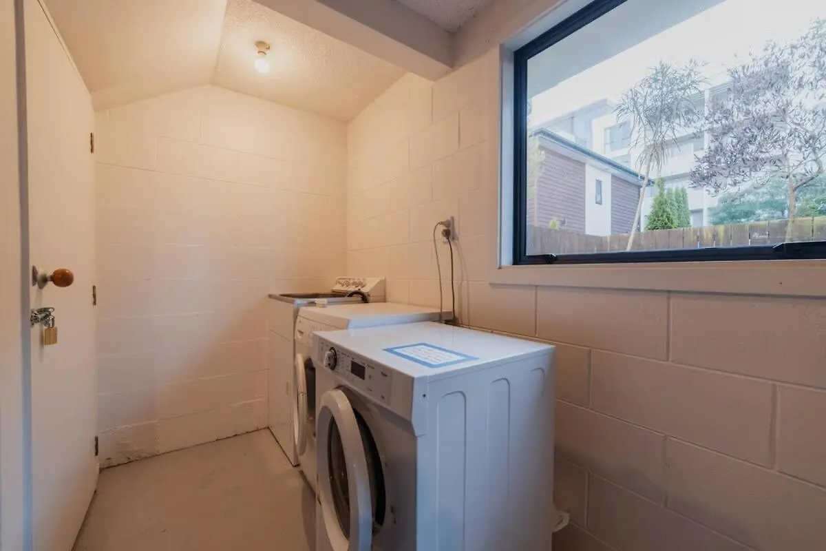 Holiday home Quaint Worcester Quarters - 3Br Delight Christchurch